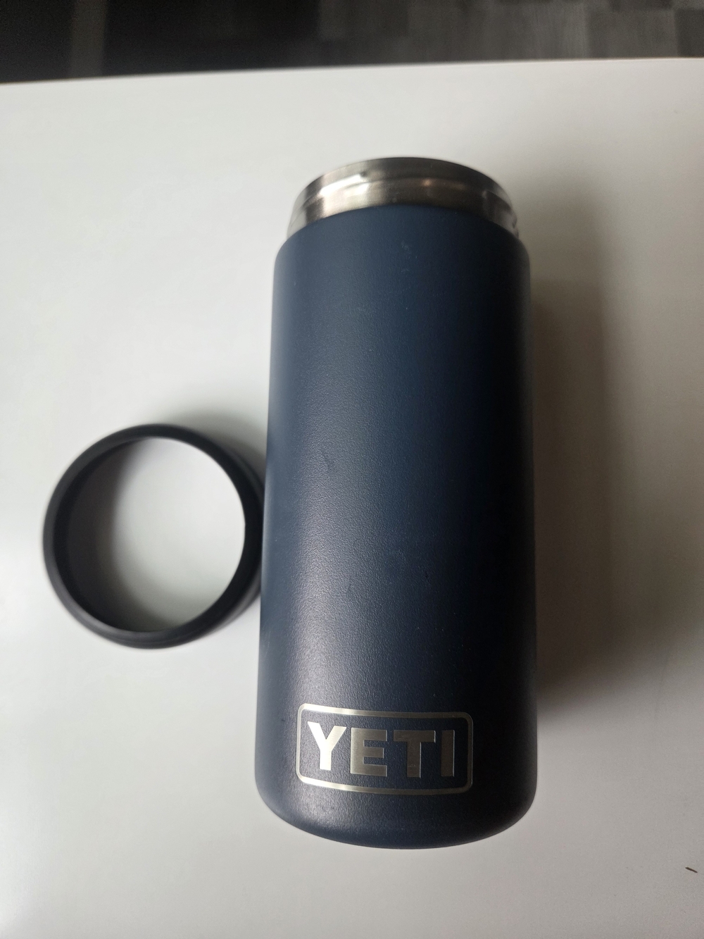 YETI Rambler Can Cooler in Navy Blue